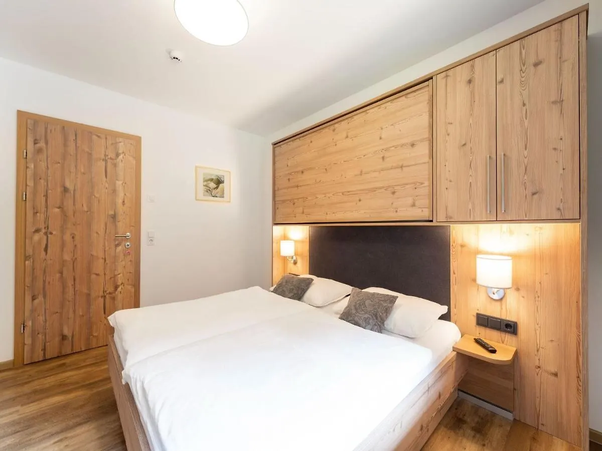 Spacious Chalet With Sauna ザールバッハ・ヒンターグレム 0*,  オーストリア